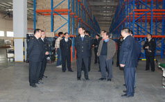 刘建三副关长一行到新会海关开展保税物流业务调研