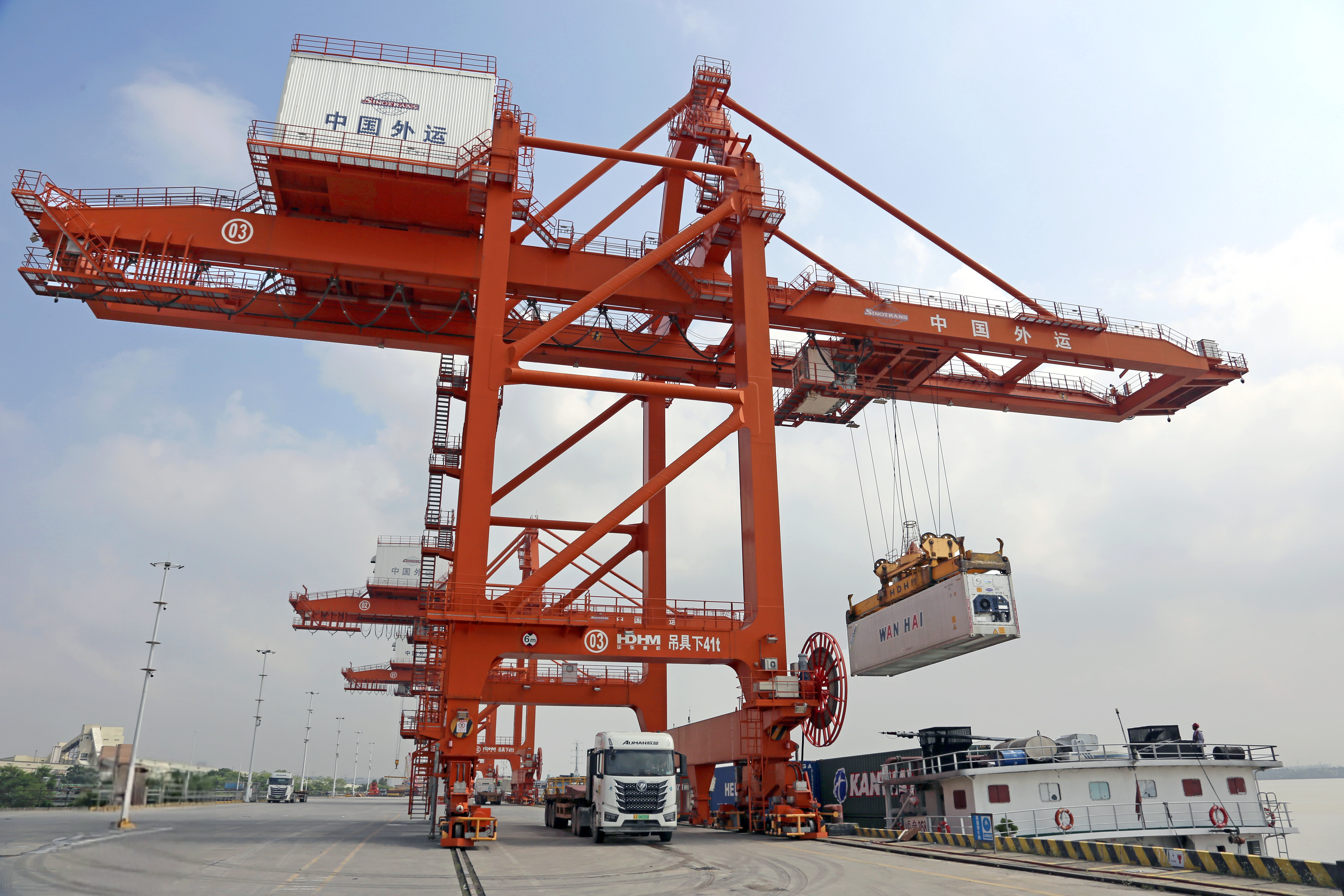 前8个月江门市外贸进出口增长6.1%