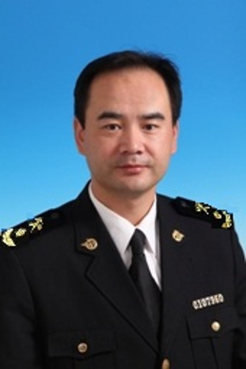 邢巍